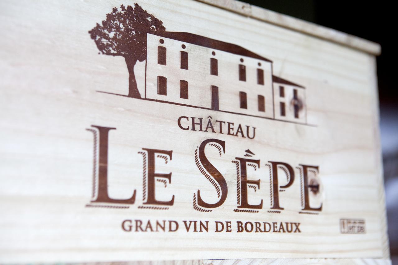 Maison Le Sepe - Vignoble Bio Et Maison D'Hotes Сент-Радгонд Экстерьер фото